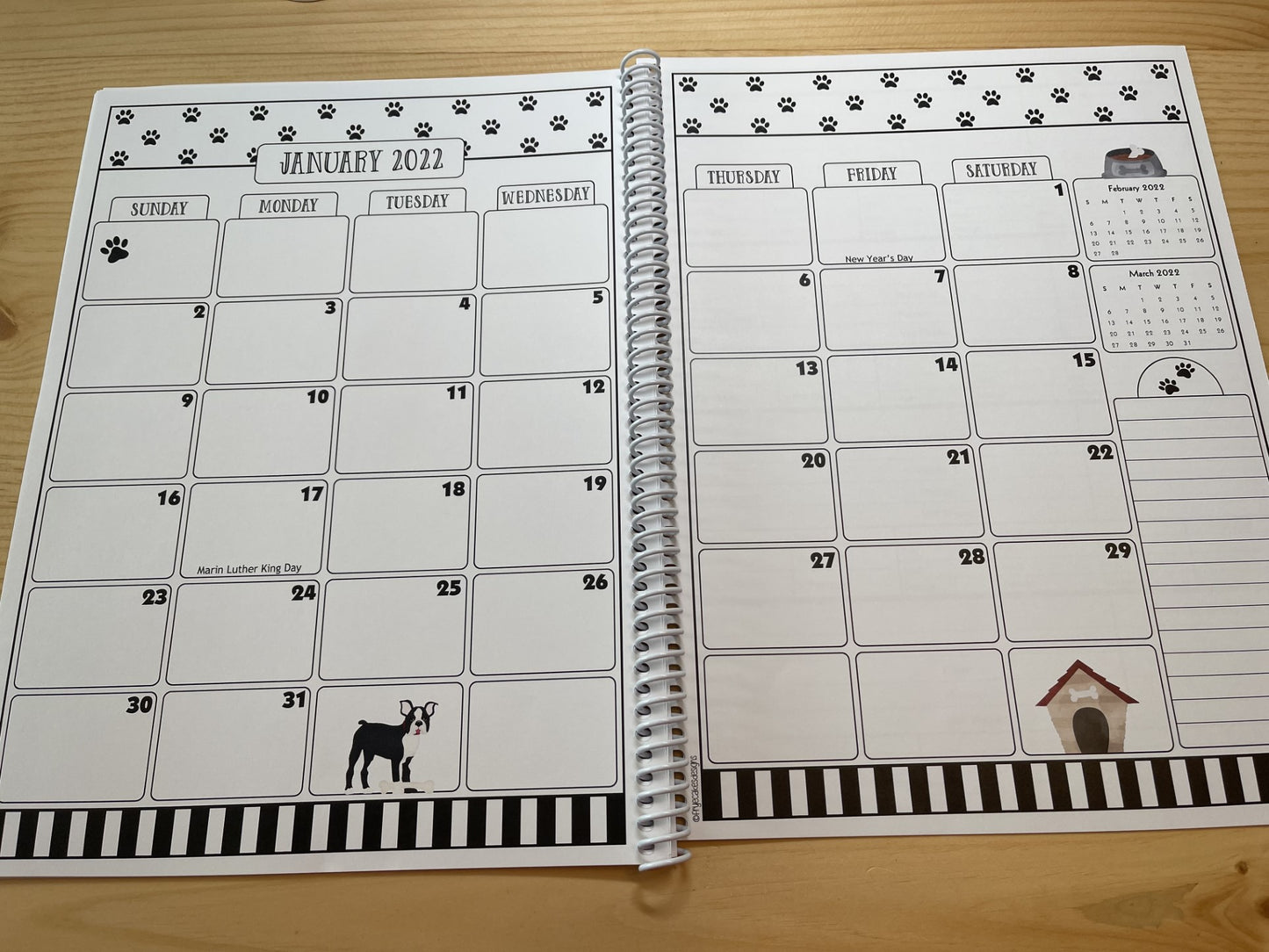 2025-2026 Pet Sitter Planner & Organizer with Pet and Owner Info Pages.  Large or Medium.  BLACK PAW PRINTS DESIGN DESIGN